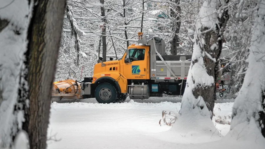 mc-penndot-helping-new-england-dig-out-20150212.jpg
