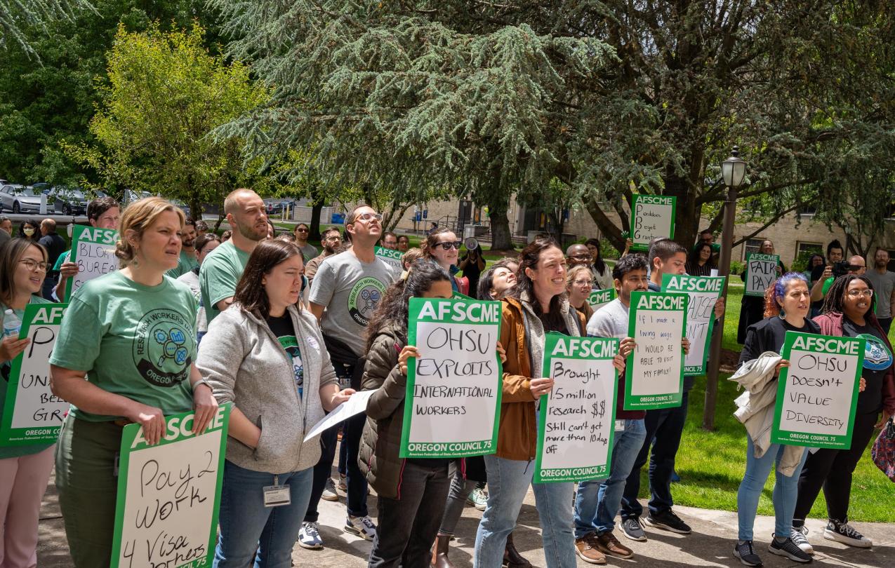 Oregon AFSCME Union PostDocs Picketing at OHSU