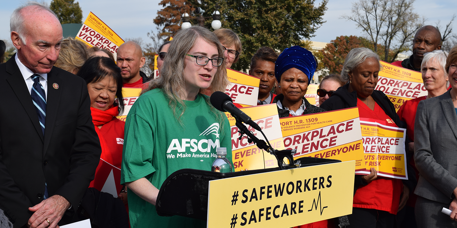Connecticut Rep. Joe Courtney and social worker Miriam Doyle, a member of Local 557 (AFSCME Maryland Council 3)